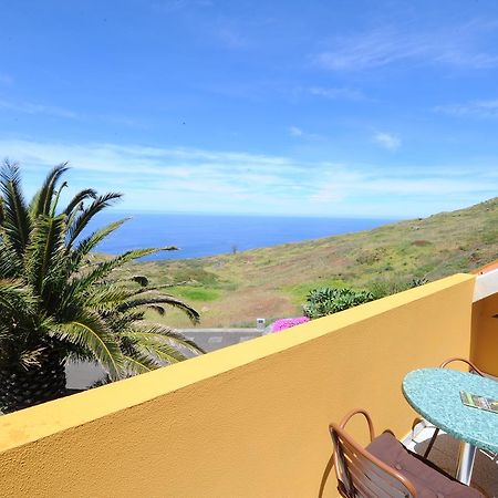 Residencial Farol Panzió Ponta do Pargo Kültér fotó